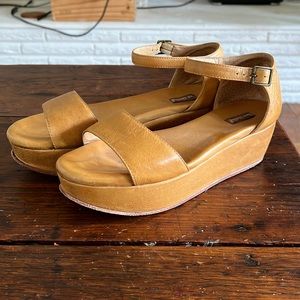 Gee Wawa Flatform Sandals - Tan (Anthropologie)
